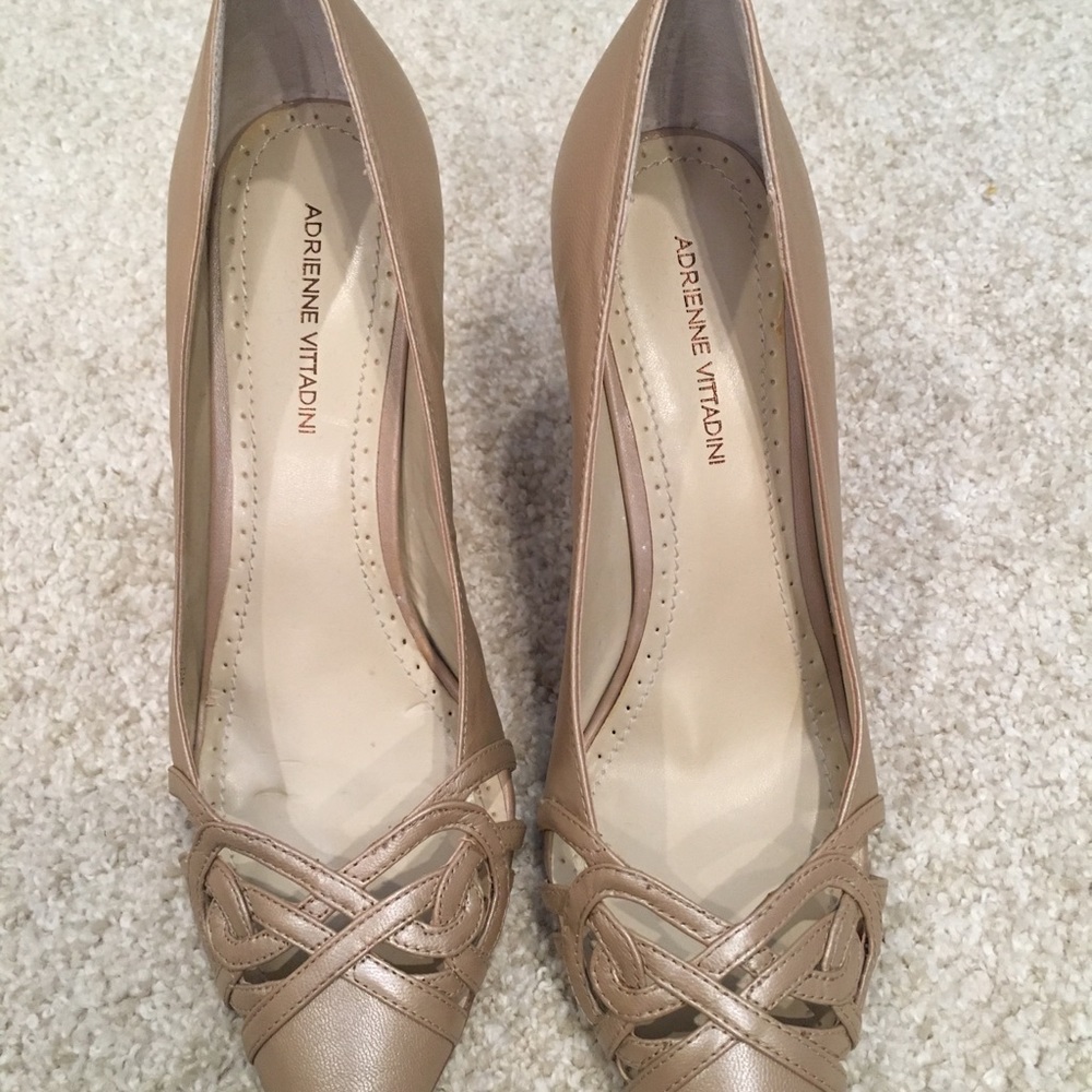 Adrienne Vittadini pumps heels